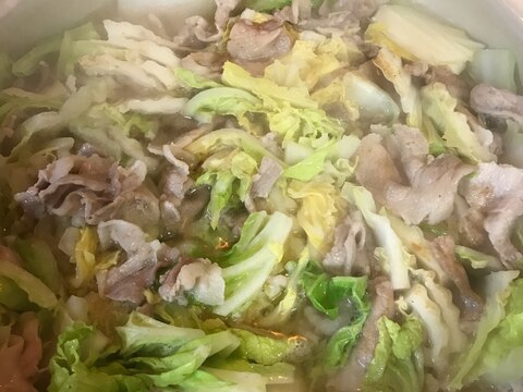 白菜と豚バラのミルフィーユ鍋